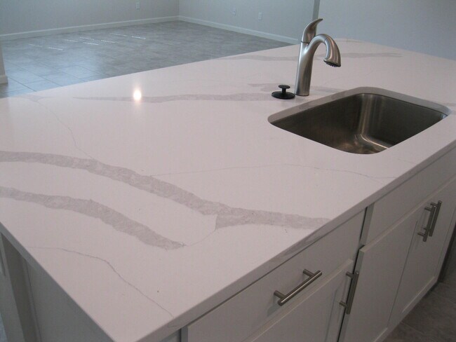 Photo - 476 Seafoam Cir