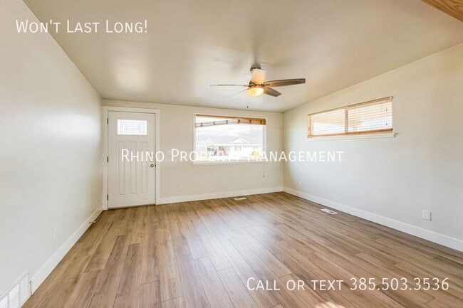 Photo - 1993 Champagne Ave