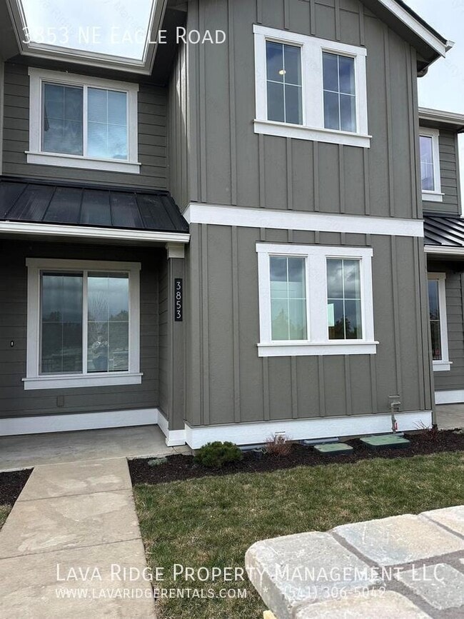 Photo - 3853 NE Eagle Rd