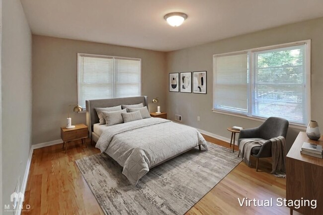 Photo - 1081 McCalla St NE