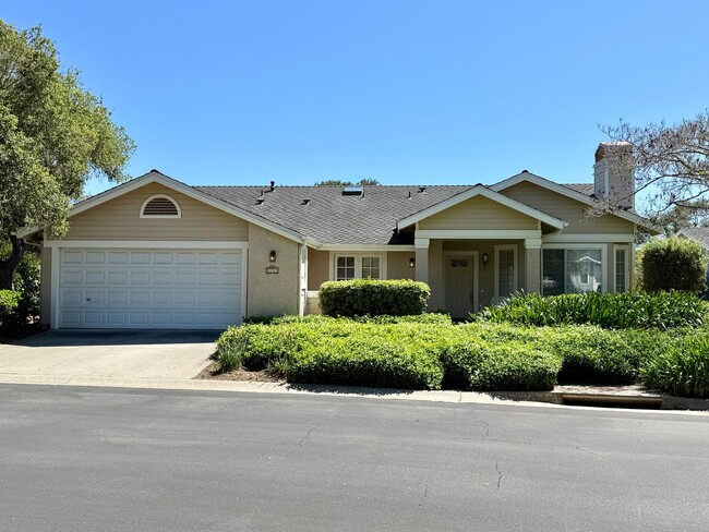 Building Photo - Kellogg School District Home with pool and tennis court access