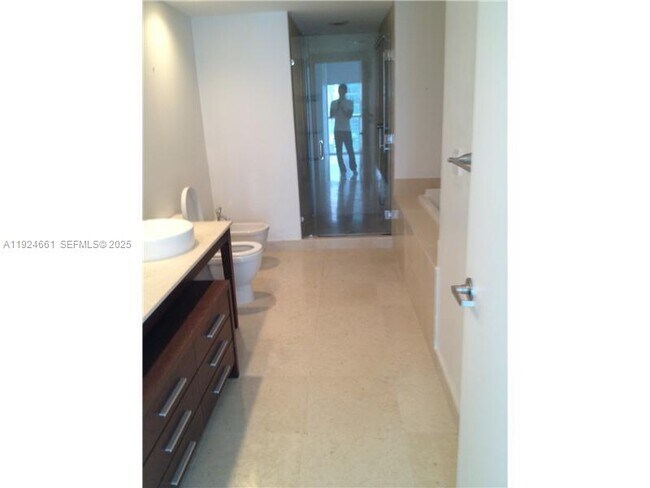 Photo - 475 Brickell Ave Unit 2415