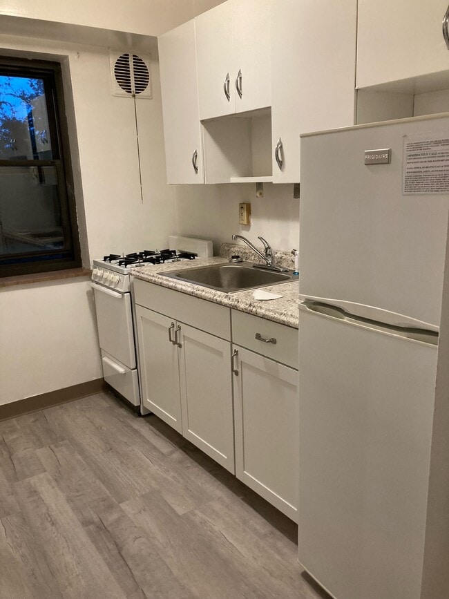 Photo - 411 Hoodridge Dr