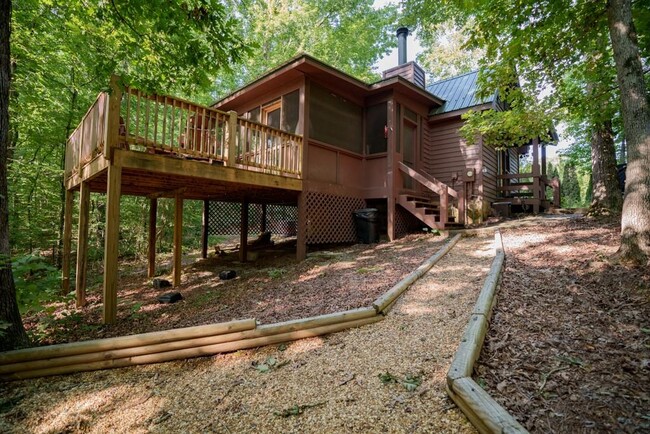 Photo - 701 Lake Forest Dr House