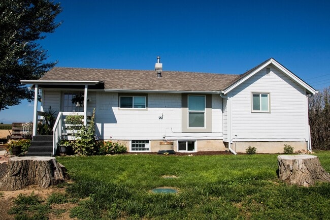 Photo - Quaint ranch style 1 bedroom, 1 bathroom in Windsor!