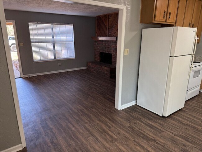 Photo - Duplex NW off Fred George Unit 3449