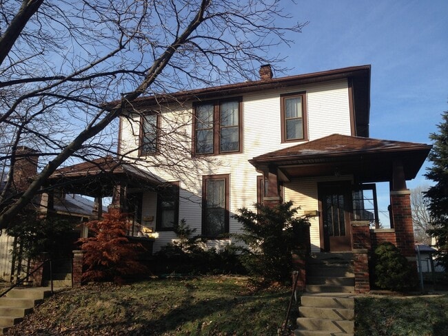 Building Photo - 620-622 South 10th Street Unit 622