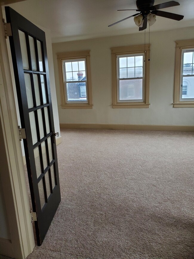 Photo - 128 N 11th St Unit 3