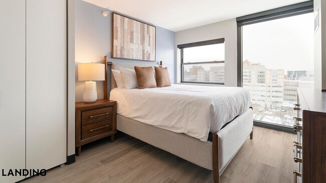 1922 W Ogden Ave Unit 1405