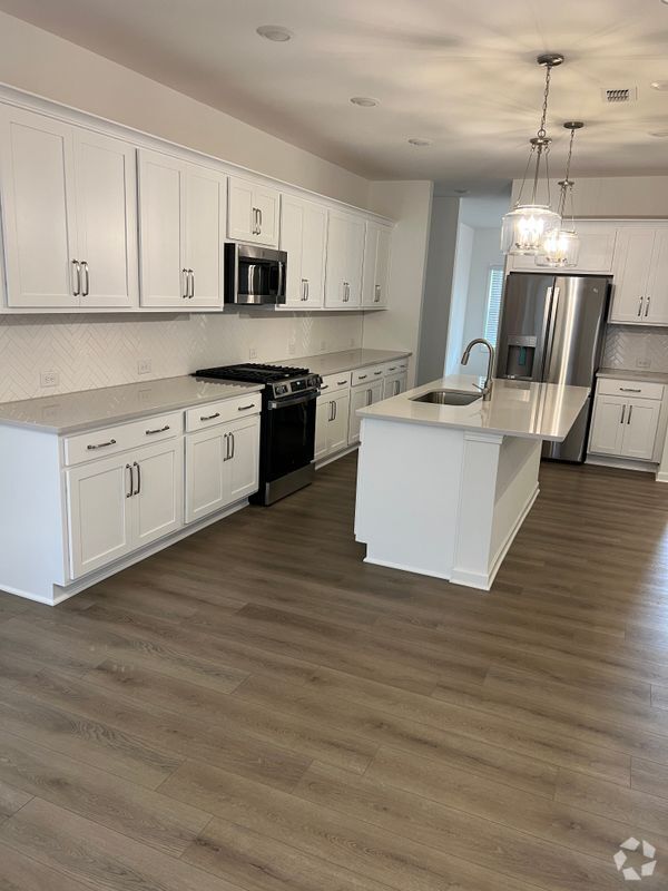 Building Photo - 5413 Hardgrove Wy Rental