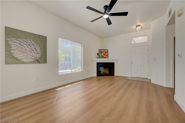 2305 W Horizon Ridge Pkwy Unit 814