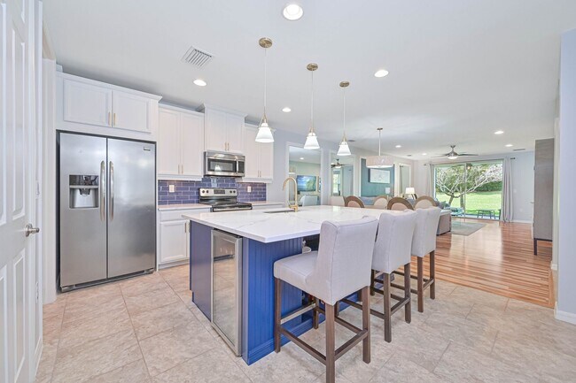 Photo - NOW AVAILABLE - Villa in Naples Reserve!!