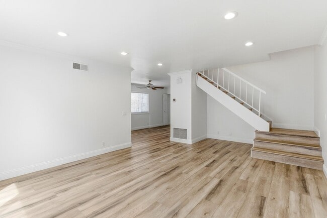 Photo - OPEN HOUSE SATURDAY 4/11 - 12PM TO 2PM Sunny and Bright 3 Bedroom End Unit in Yorktown Villas Nei...