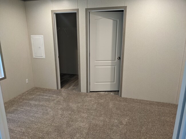 Photo - 160 Forrest Ave