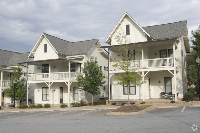 The District at Clemson | Student Housing - The District at Clemson | Student Housing
