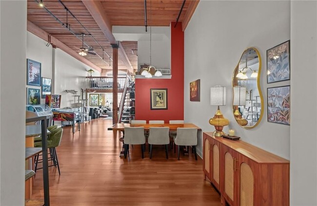 Photo - 1 Tupperware Dr