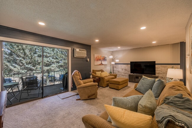 Photo - 4400 S Poplar St Unit #208