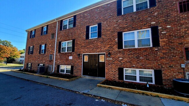 3810 Chamberlayne Ave Unidad H