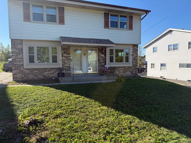 Frente - 1430 Eder Ln