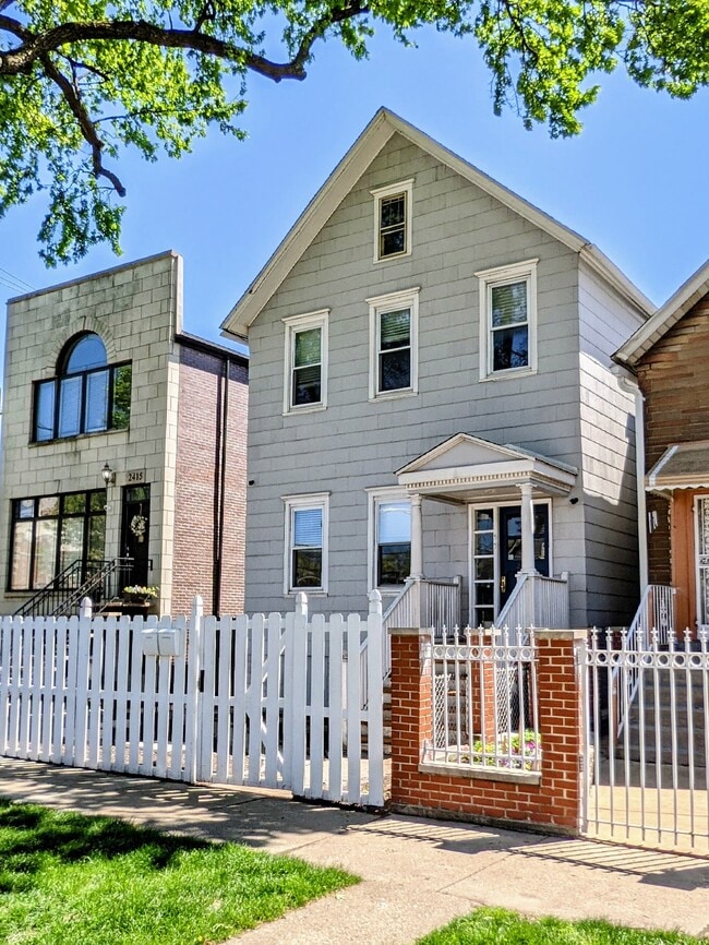 Building Photo - 2417 W Palmer St Unit 1 Rental