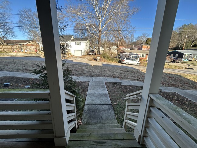 Photo - 222 Jasmine Row