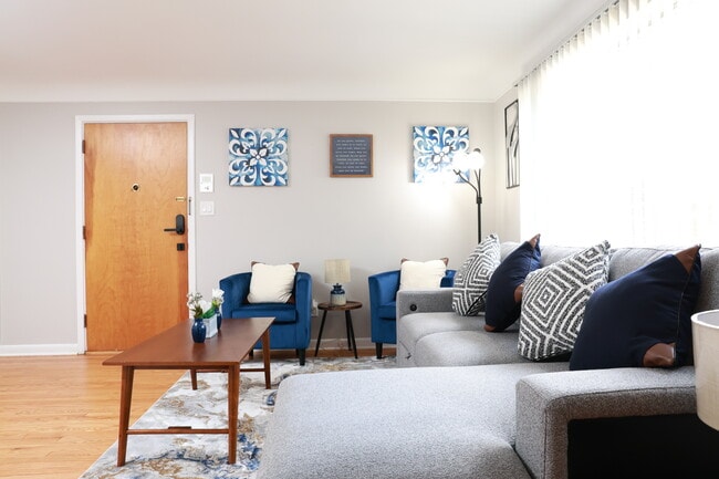 Photo - 2385 Van Leunen Dr Unit 2
