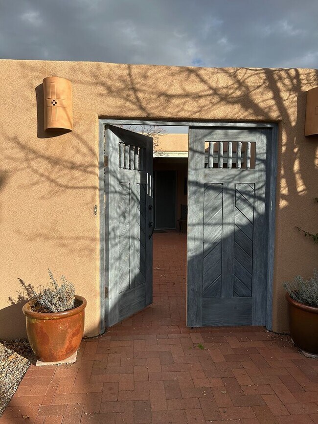 Photo - 46 Cam Espejo