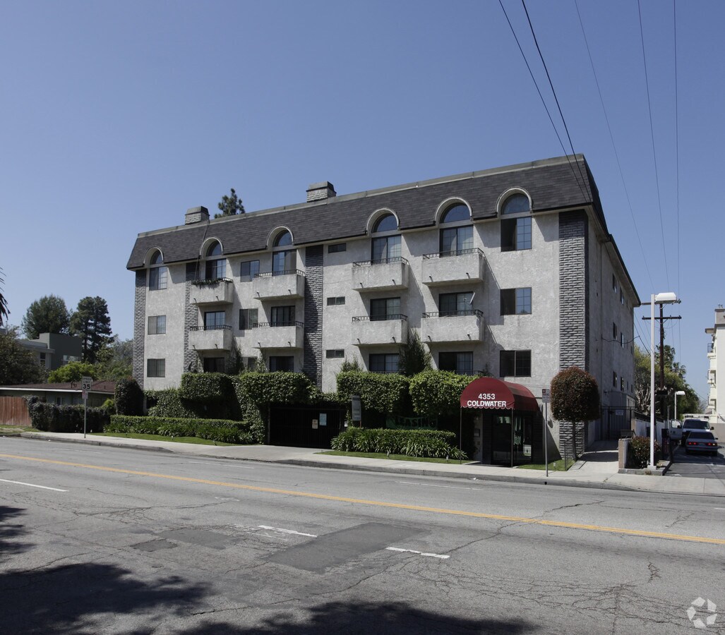 Photo - Coldwater Canyon Apartments