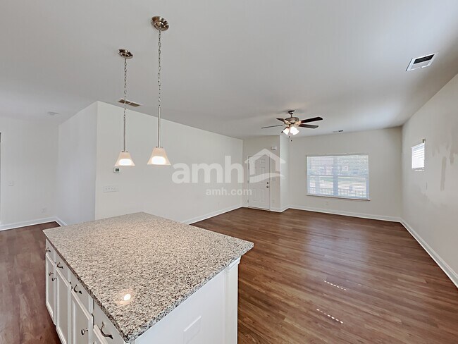 Photo - 100 Caitlin Ln