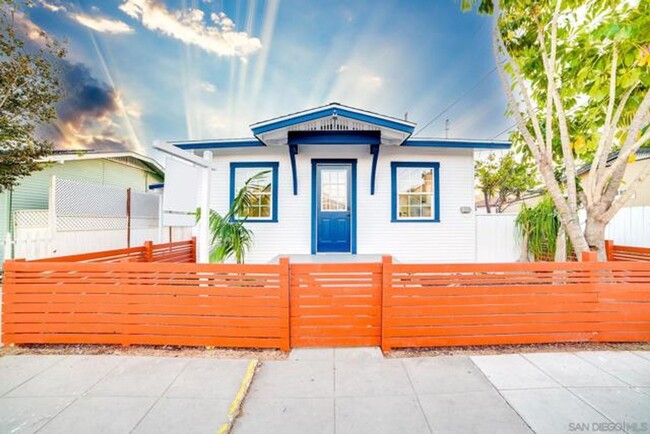 2 Bed, 1 Bath House in North Park! - 2 Bed, 1 Bath House in North Park!