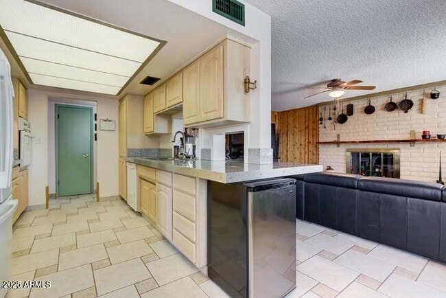 Photo - 1935 E Riviera Dr