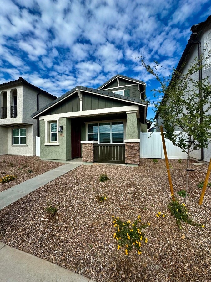 Photo - 3315 S Lotus