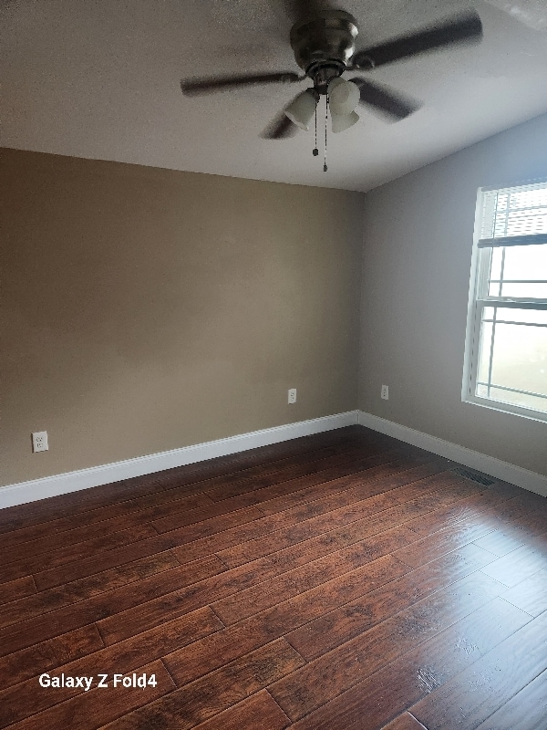 Photo - 4456 Railroad St