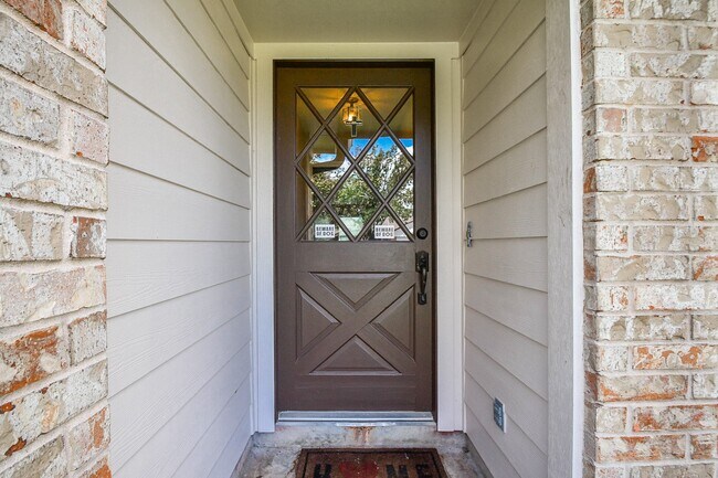 Photo - 2113 Georgetown St