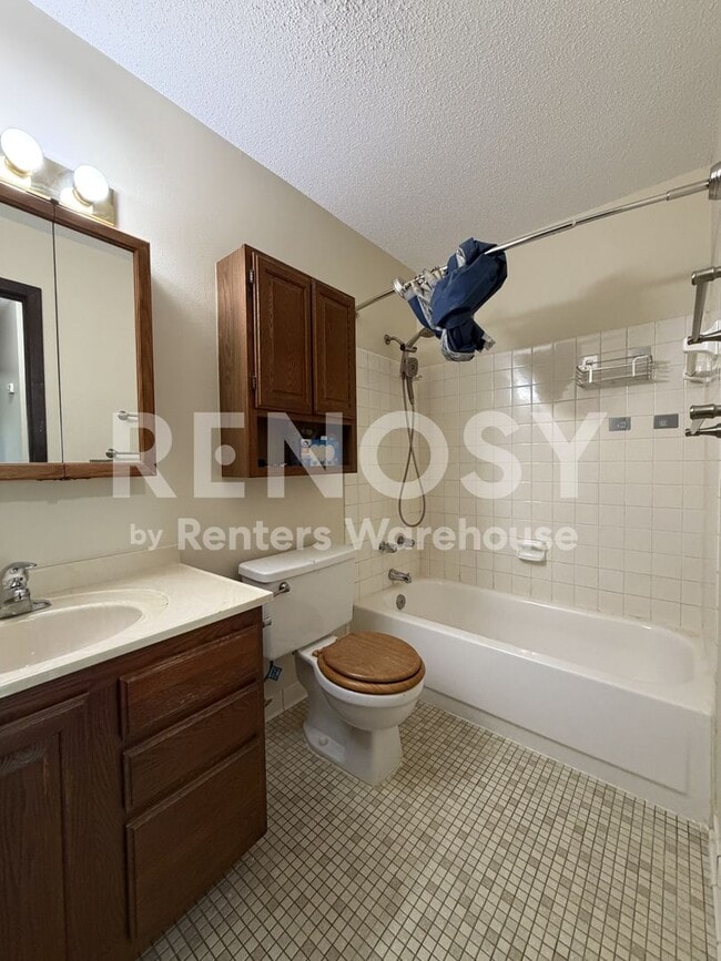 Photo - 1601 N Innsbruck Dr