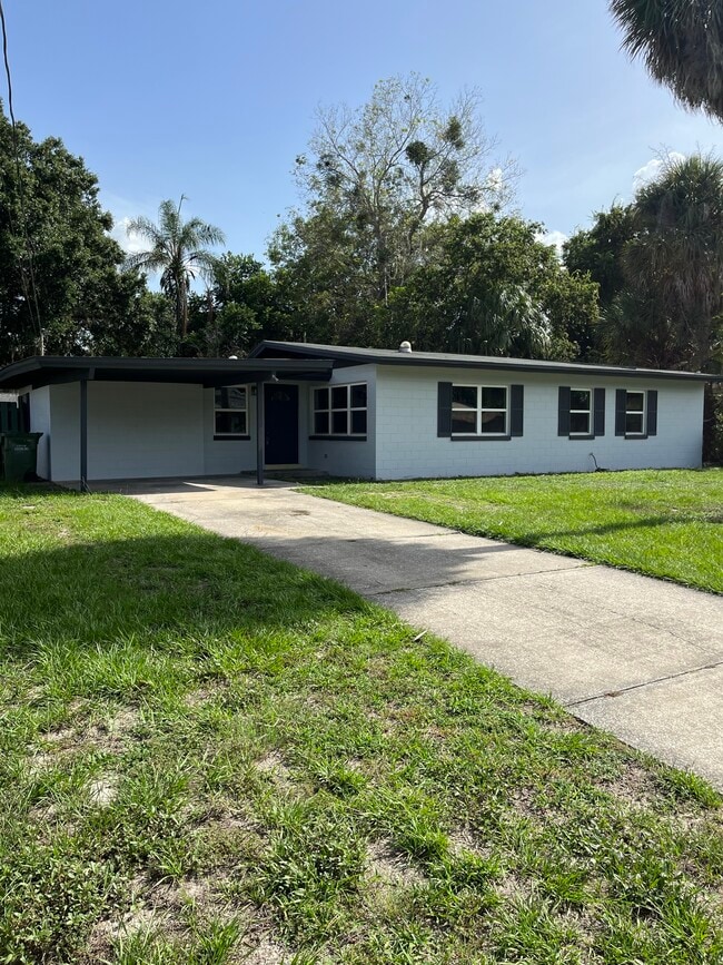 Building Photo - 1637 Normandy Way Rental