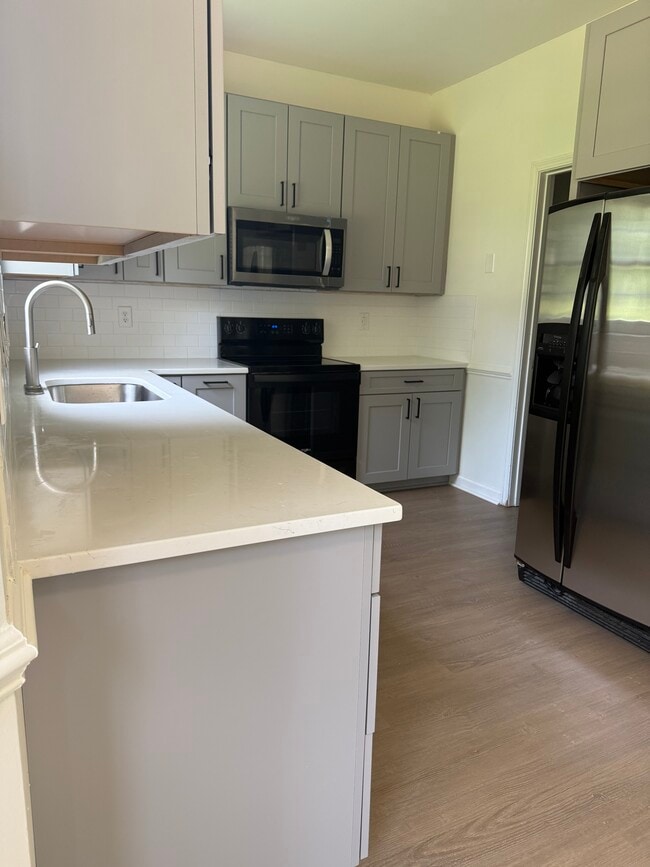 Building Photo - 4101 Woodbury Terrace NW Rental
