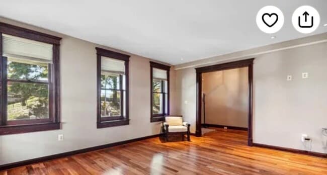 Photo - 403 Columbia Rd NW