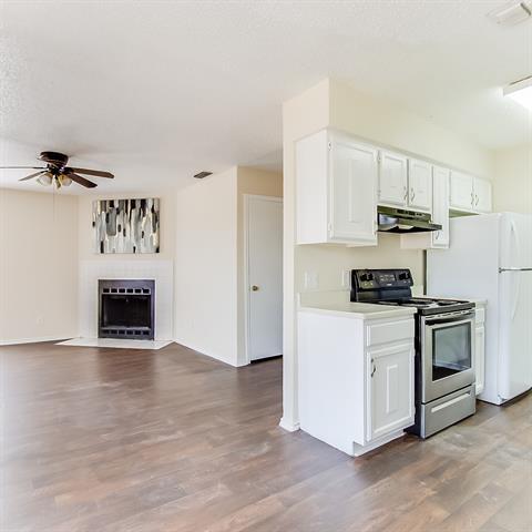 Photo - 8133 Foxfire Ln