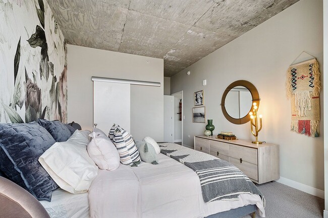 Photo - Albion Evanston Apartments