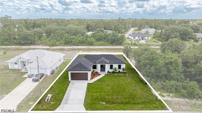 Building Photo - 2705 Darlene Pl
