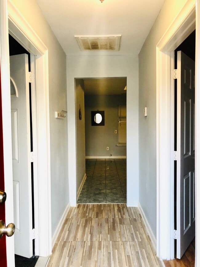 Photo - 5114 Laura Koppe Rd