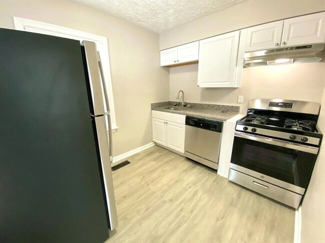 Photo - 2832 Sterrett Ave