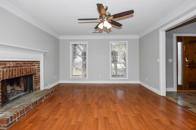 Photo - 5020 Amber Way NW