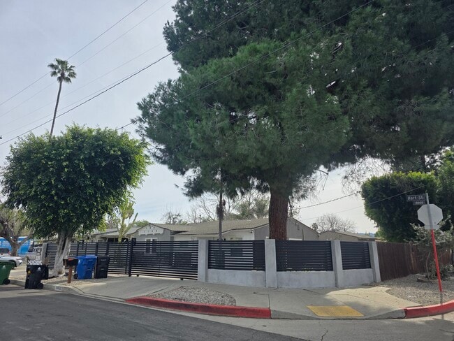 Photo - 18822 Hart St