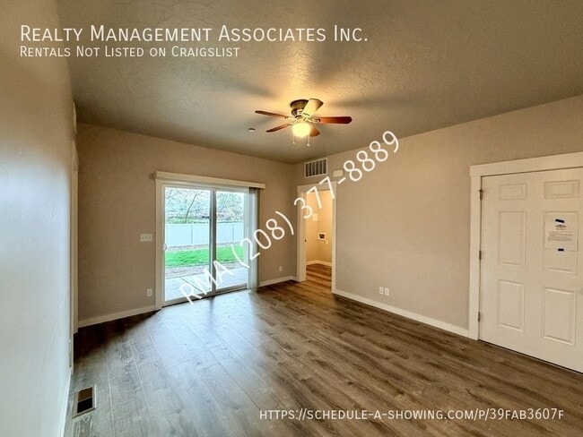 Photo - 964 Pirate Cove Wy Unidad C