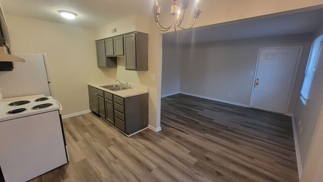 Photo - 6300 Jeffrey Dr Unit 6300 Jeffrey Dr -  1