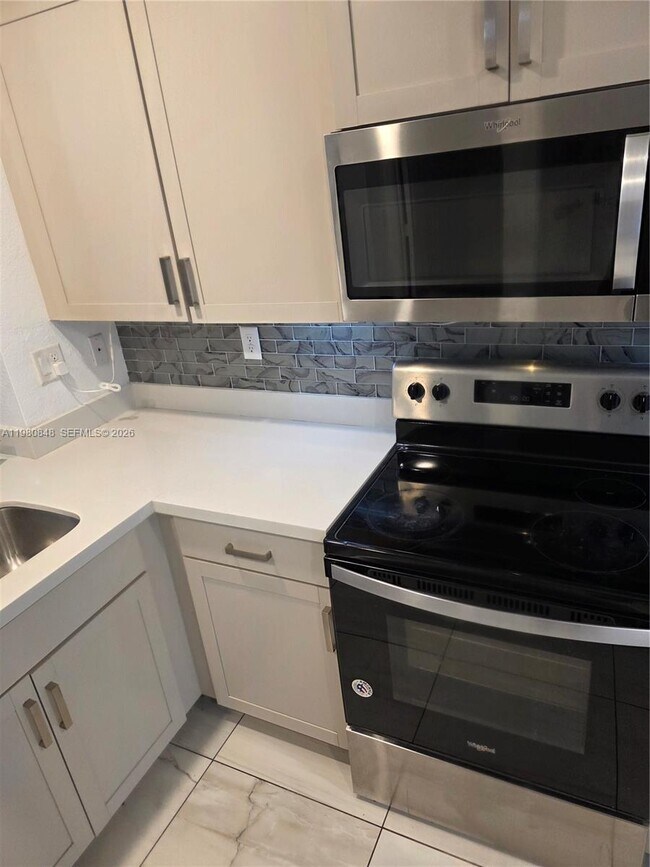 Photo - 600 NE 4th Ter