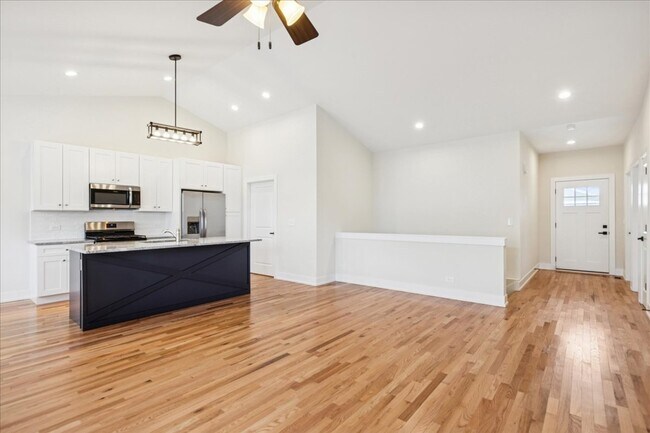 Photo - 935 Partridge Cir