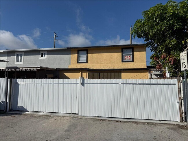 Photo - 19313 NW 47th Ave